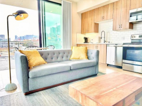 One Bedroom Apartment Wbalcony And City Views!